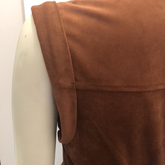 Banana Republic “Vegan” Suede Peplum Wrap Top - Picture 5 of 8